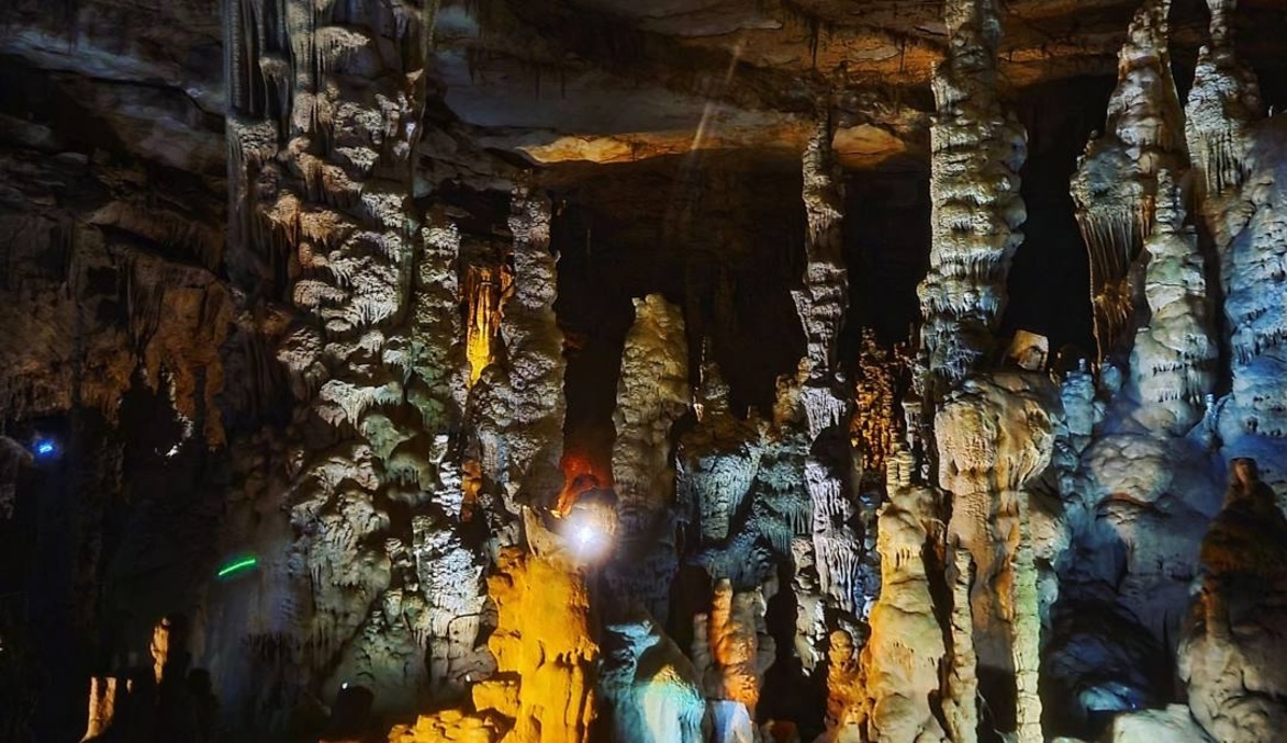 Cathedral Caverns State Park